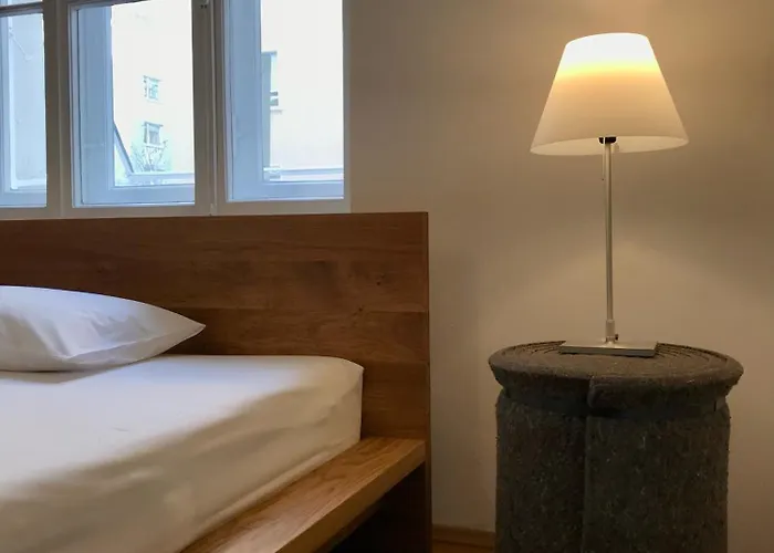 Aussergewoehnlich Schoenes In Muenchen-schwabing * Münih